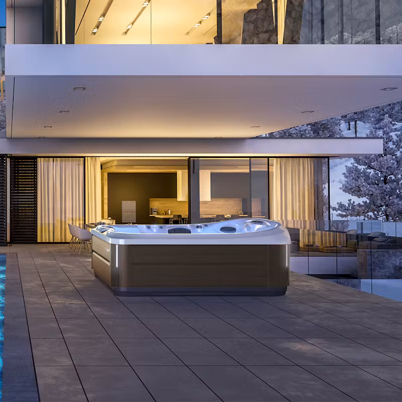 JHT_J-495_Lifestyle